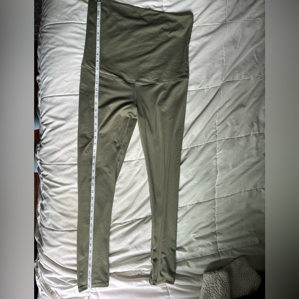 Kindred Bravely Maternity Green Leggings Soft Stretchy Fit